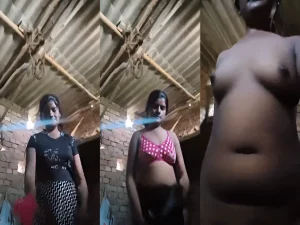 Tamil Girl’s Desi Striptease Video