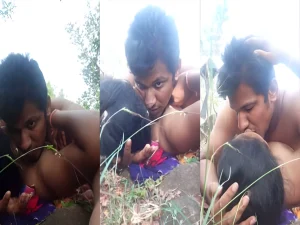 Desi Lover Outdoor Sex in the Middle of Deserted Land