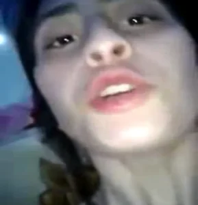 Himachal Girl Leaked MMS Video Scandal Exposing Pussy