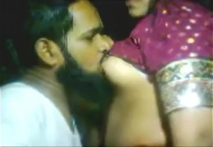 Desi Aunty Fucked by Neighbour Muslim Guy in the Home