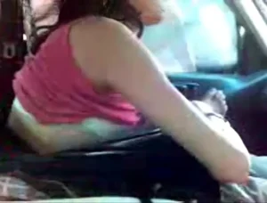 Hindi Sex Video of a College Girl Having Outdoor Fun in Boyfriend’s Car