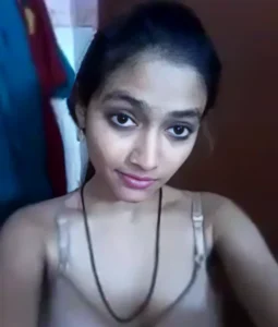 Desi College Girl Couldn’t Deny Her Boyfriend’s Request