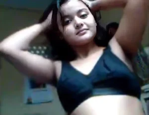 Indian Cute Teen Nude Show on Cam Exposed Online