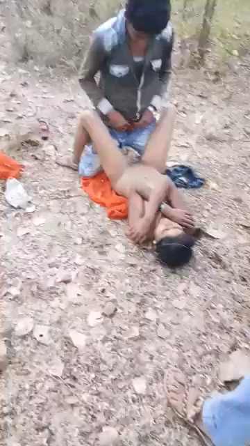 Mallu Villege Bhabi Outdoor Fucked by Devar