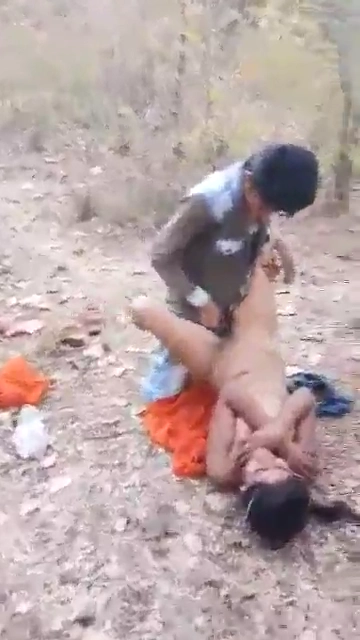 Mallu Villege Bhabi Outdoor Fucked by Devar