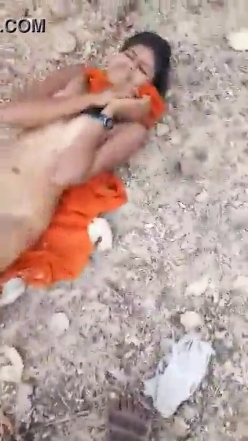 Mallu Villege Bhabi Outdoor Fucked by Devar