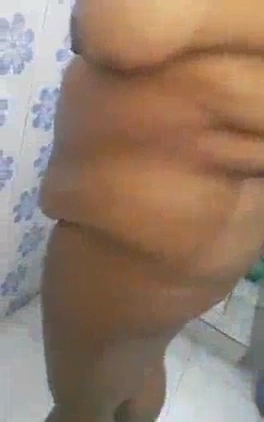 Fat Chubby Desi Aunty Nude MMS Video