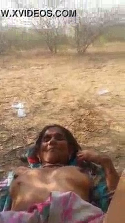 Dehati Mature Pussy Fucking Outdoors Video