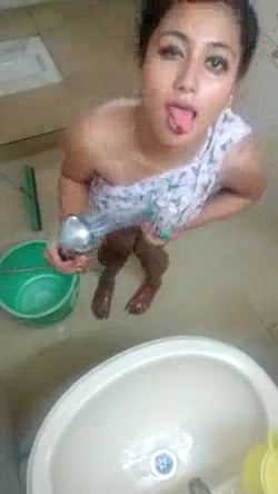 Sexy Solo Selfie Video Goes Viral on the Internet