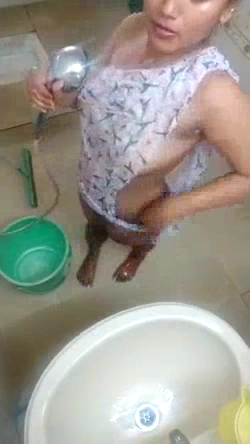Sexy Solo Selfie Video Goes Viral on the Internet