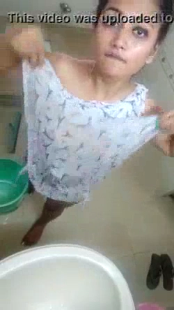 Sexy Solo Selfie Video Goes Viral on the Internet