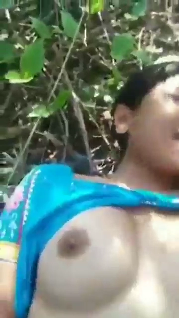 Manipuri College Girl Caught in Park by Local Guys