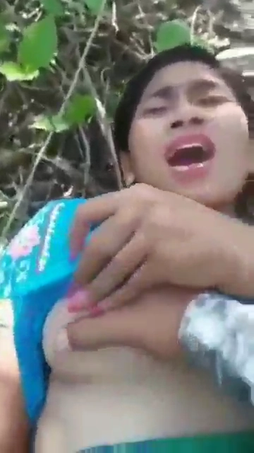 Manipuri College Girl Caught in Park by Local Guys