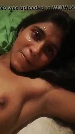 Hot and Sexy Tamil Girl’s Tamil Cum Facial Video