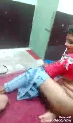 Desi Slut Nude MMS Video Captured by Her Client