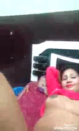 Desi Slut Nude MMS Video Captured by Her Client