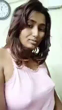 Indian Porn Star Swathi Naidu Boob Show