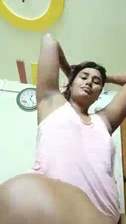 Indian Porn Star Swathi Naidu Boob Show