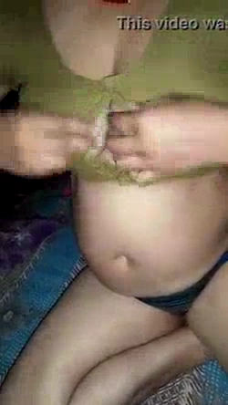 Busty Bhabhi Boob Show to Her Illicit Sex Lover