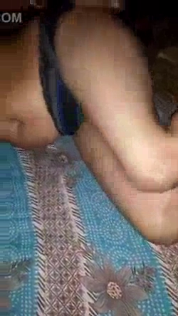 Busty Bhabhi Boob Show to Her Illicit Sex Lover