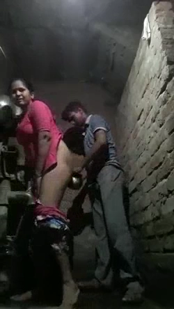 Dehati Doggystyle Sex With a Neighbor Guy