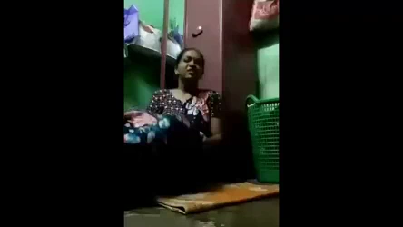 Tamil Wife Masturbating Pussy in the Kitchen Selfie Video