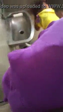 Desi Train Sex Video Has Been Caught by a Voyeur