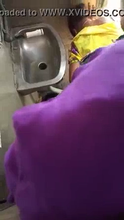 Desi Train Sex Video Has Been Caught by a Voyeur