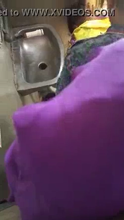 Desi Train Sex Video Has Been Caught by a Voyeur
