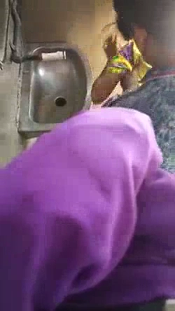 Desi Train Sex Video Has Been Caught by a Voyeur