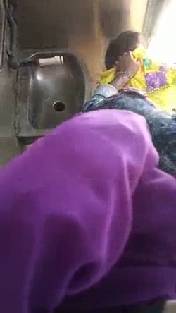 Desi Train Sex Video Has Been Caught by a Voyeur