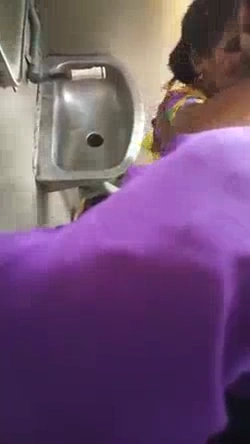 Desi Train Sex Video Has Been Caught by a Voyeur