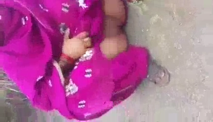 Muslim Girl Pissing Outdoors Sex MMS Video