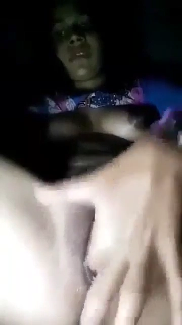 Dehati Pussy Fingering Video Caught on Selfie Mode