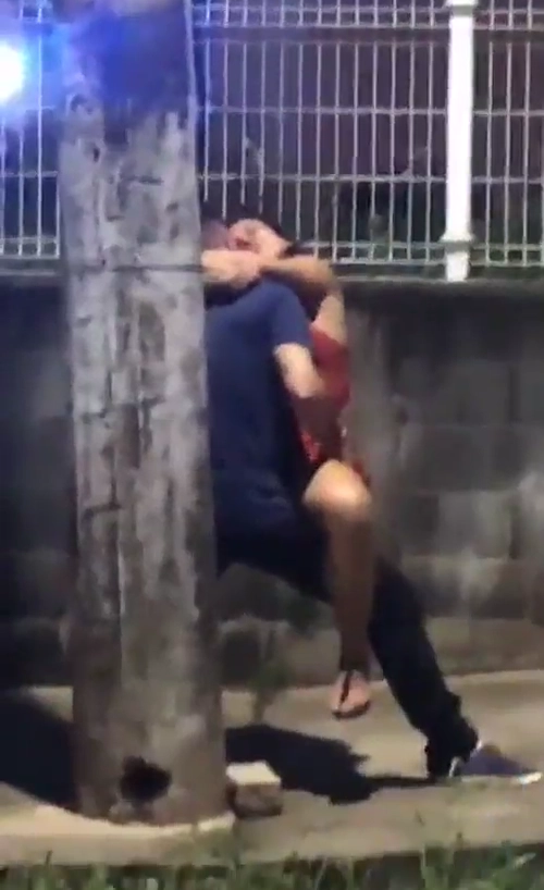 Outdoor Quickie Sex Act Has Been Caught on Cam