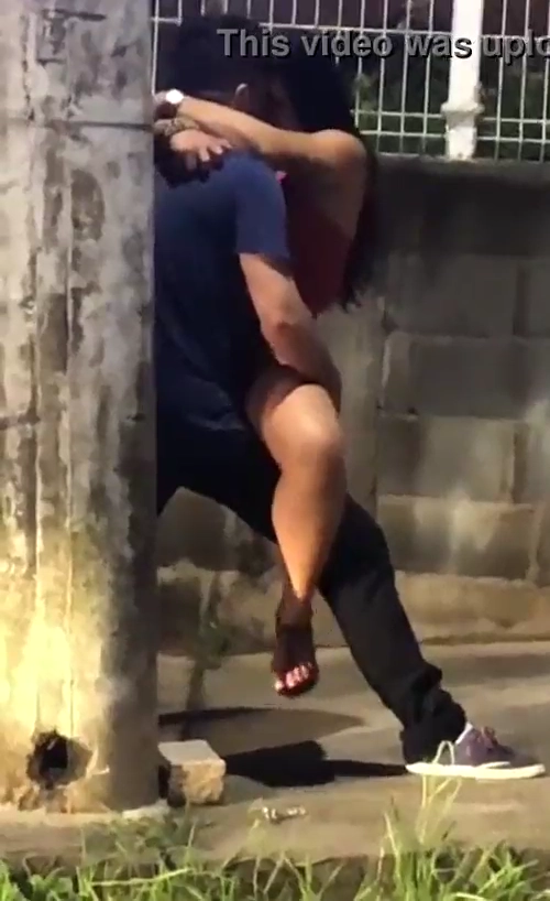 Outdoor Quickie Sex Act Has Been Caught on Cam