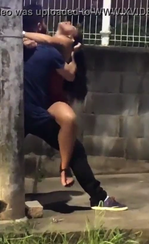 Outdoor Quickie Sex Act Has Been Caught on Cam