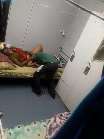 South Indian Mature Aunty Fucked by Younger Boy at Workplace