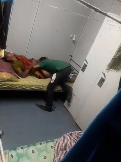 South Indian Mature Aunty Fucked by Younger Boy at Workplace