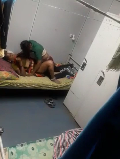 South Indian Mature Aunty Fucked by Younger Boy at Workplace
