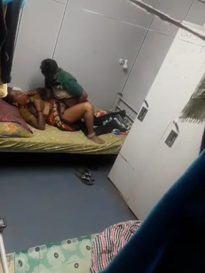 South Indian Mature Aunty Fucked by Younger Boy at Workplace