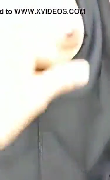 Muslim Teen Boob Show to Her Boyfriend in the Outdoor