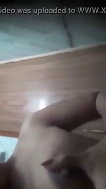 BD Girl Boob Show Video Taken for Her Boyfriend