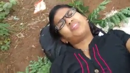 Ssizzling Hot Outdoor Sex Video Shared Online