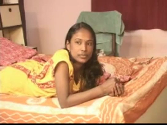 Desi Girl Renu Fucked by Old Man MMS