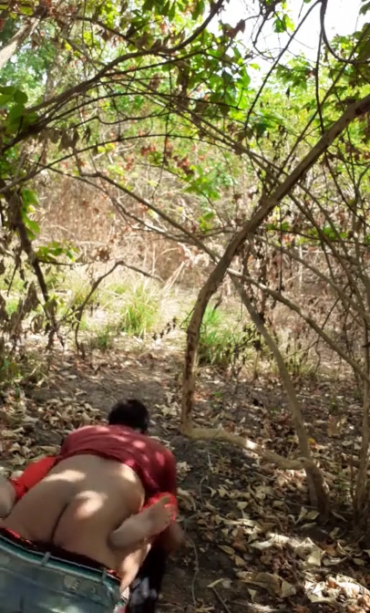 Desi Lovers Outdoor Fun MMS Sex Video