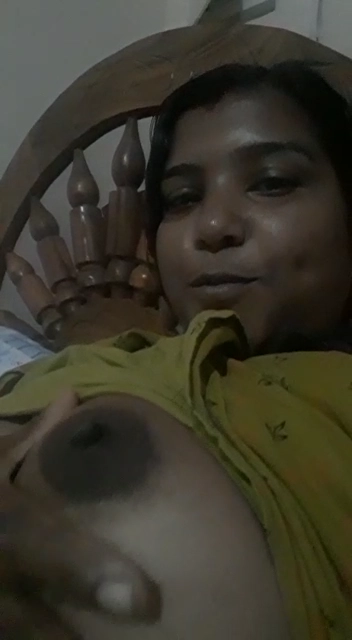 Dehati Milking Boobs Show Selfie MMS Video