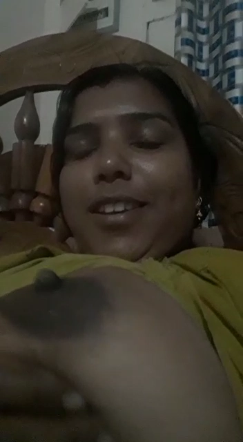Dehati Milking Boobs Show Selfie MMS Video