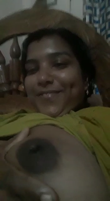 Dehati Milking Boobs Show Selfie MMS Video