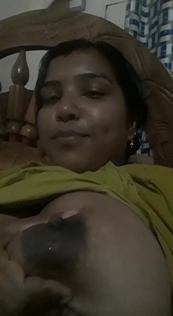 Dehati Milking Boobs Show Selfie MMS Video